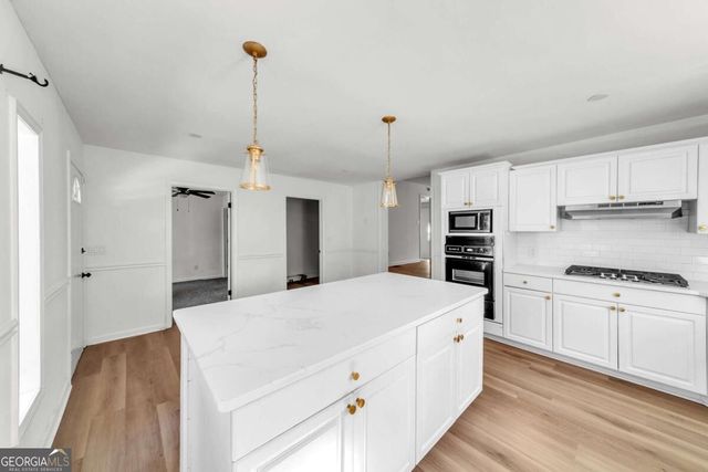 6345 Connell Road, Atlanta, GA 30349