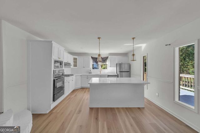 6345 Connell Road, Atlanta, GA 30349