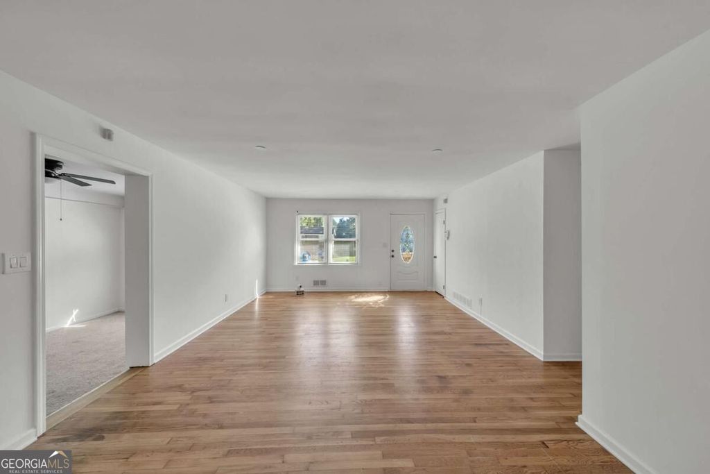 6345 Connell Road, Atlanta, GA 30349 — photo 2