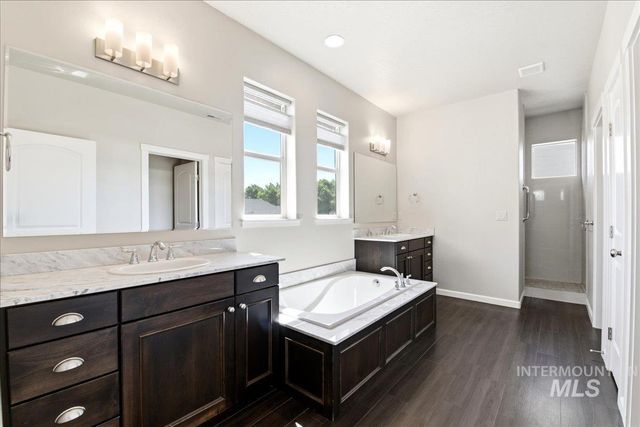 5285 E Arrow Junction, Boise, ID 83716