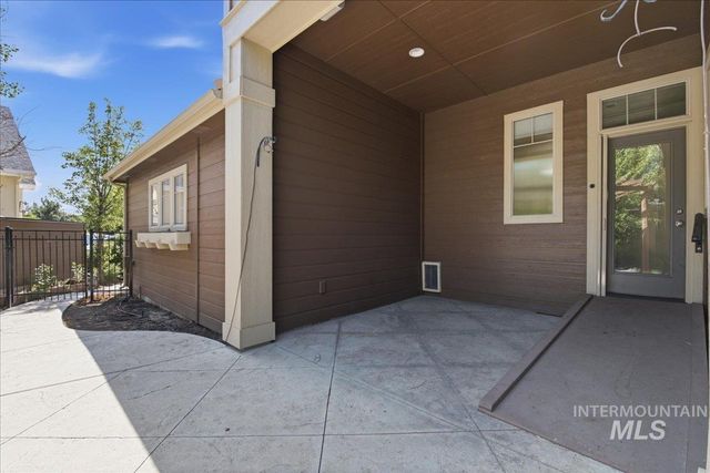5285 E Arrow Junction, Boise, ID 83716