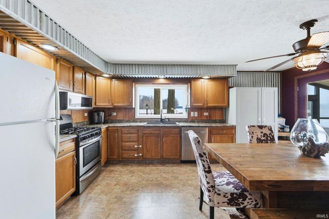 8919 9B Road, Plymouth, IN 46563