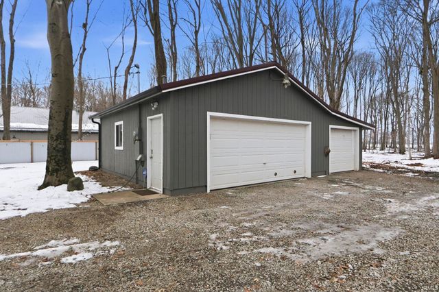 8919 9B Road, Plymouth, IN 46563