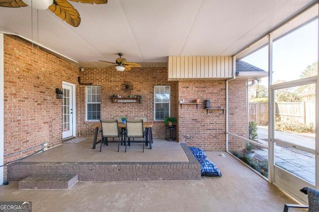 203 Southfield Court, Bonaire, GA 31005