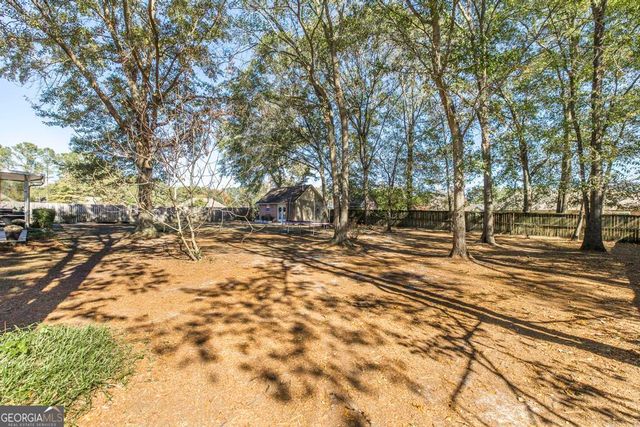 203 Southfield Court, Bonaire, GA 31005