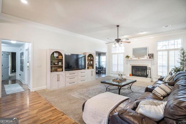 203 Southfield Court, Bonaire, GA 31005