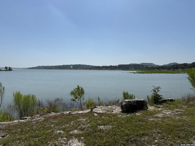 265 OAK HIDEAWAY DR, Canyon Lake, TX 78133