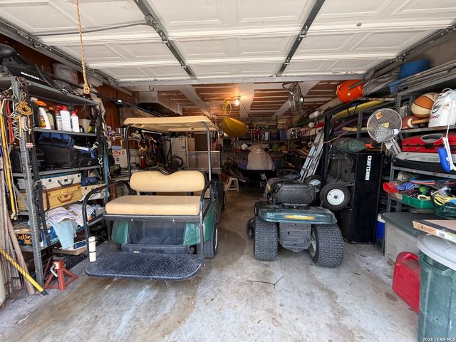 265 OAK HIDEAWAY DR, Canyon Lake, TX 78133