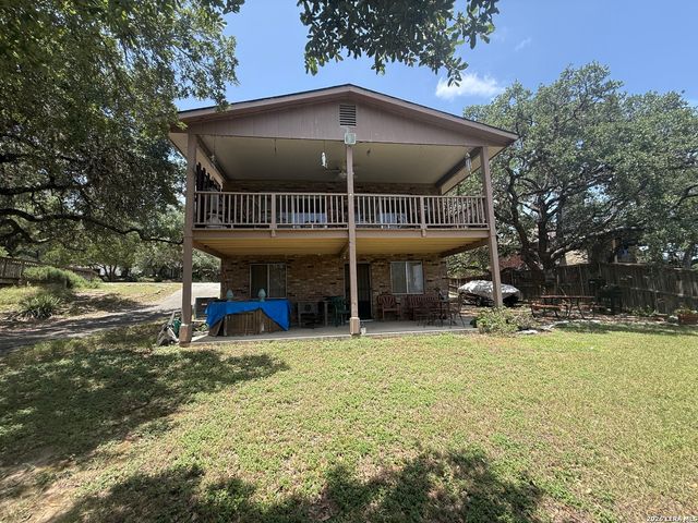 265 OAK HIDEAWAY DR, Canyon Lake, TX 78133