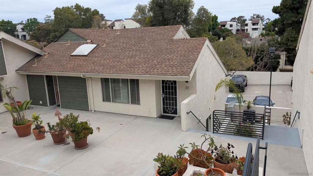 2249 Worden St 22, San Diego, CA 92107 — exterior