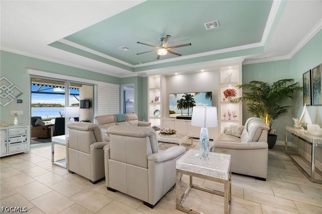 13696 Blue Bay CIR, Fort Myers, FL 33913