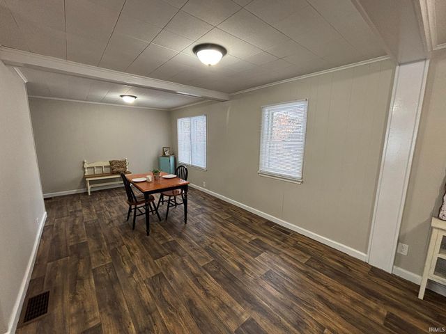 704 N 9th Street, Vincennes, IN 47591