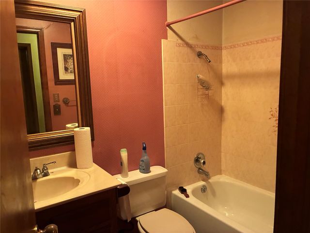 411321 E 1080 Road, Checotah, OK 74426