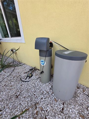 2200 8TH AVENUE N, St Petersburg, FL 33713