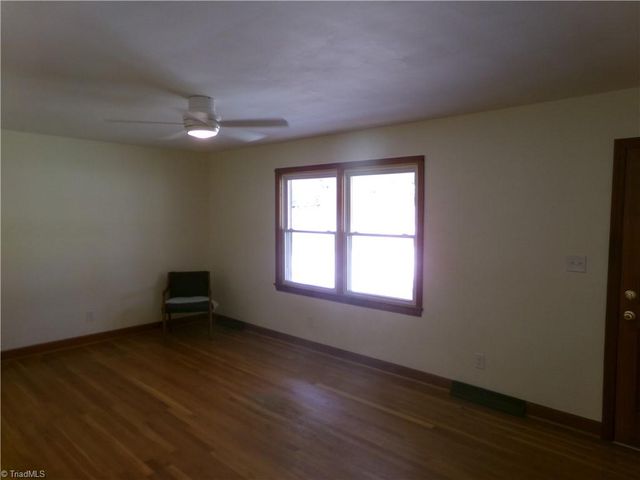 3850 Whitehaven Road, Winston-salem, NC 27106