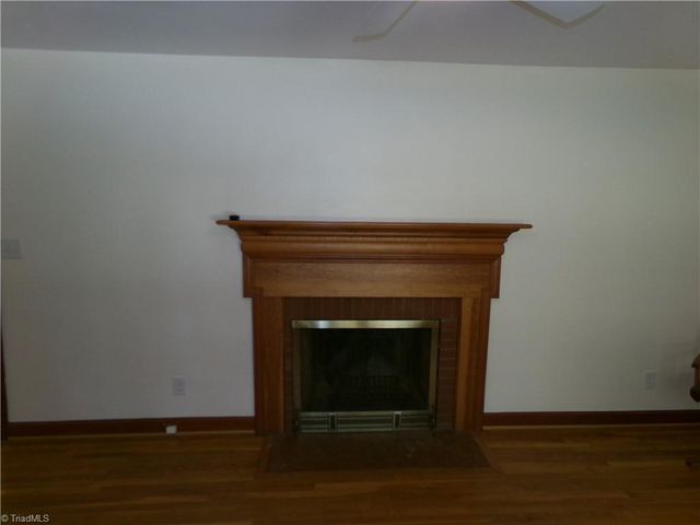 3850 Whitehaven Road, Winston-salem, NC 27106