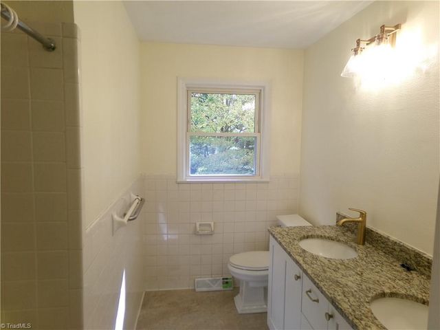 3850 Whitehaven Road, Winston-salem, NC 27106