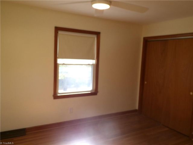 3850 Whitehaven Road, Winston-salem, NC 27106