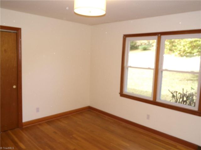 3850 Whitehaven Road, Winston-salem, NC 27106