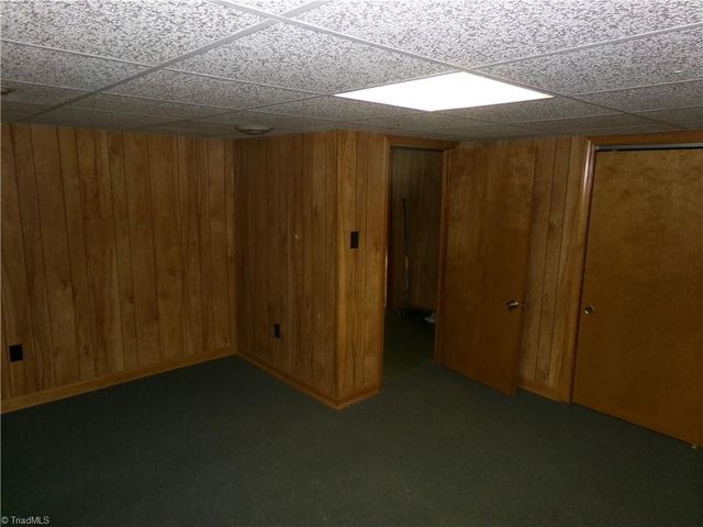 3850 Whitehaven Road, Winston-salem, NC 27106