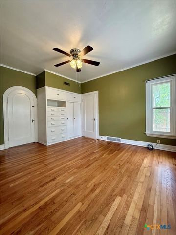 1500 N 5th Street, Temple, TX 76501
