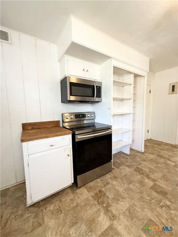 1500 N 5th Street, Temple, TX 76501