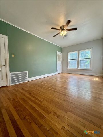 1500 N 5th Street, Temple, TX 76501