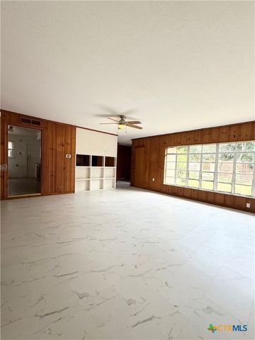 1500 N 5th Street, Temple, TX 76501
