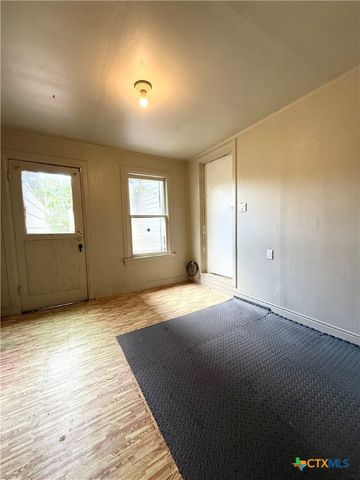 1500 N 5th Street, Temple, TX 76501