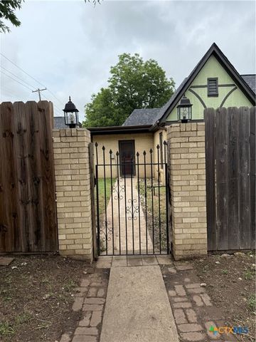 1500 N 5th Street, Temple, TX 76501