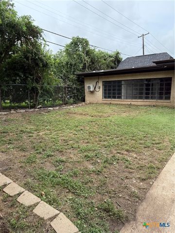 1500 N 5th Street, Temple, TX 76501