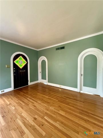 1500 N 5th Street, Temple, TX 76501