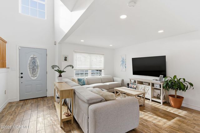 3 W Pier, Brick, NJ 08723