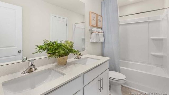 2116 Wild Ridge Drive, Fayetteville, NC 28314