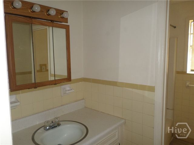 203 W 58th Street, Savannah, GA 31405