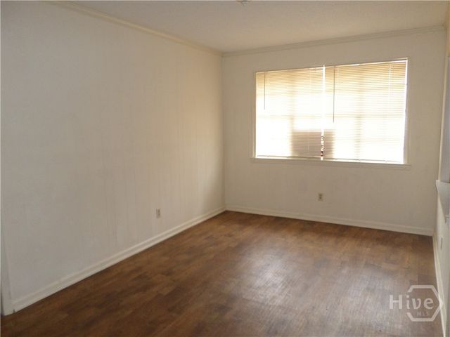 203 W 58th Street, Savannah, GA 31405