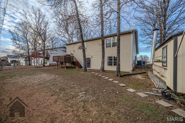 1402 Raspberry Drive, Lebanon, MO 65536