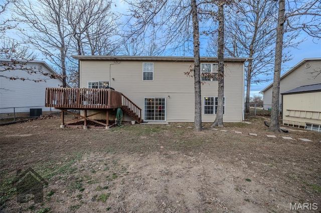 1402 Raspberry Drive, Lebanon, MO 65536