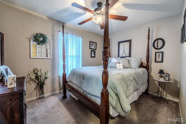 1402 Raspberry Drive, Lebanon, MO 65536