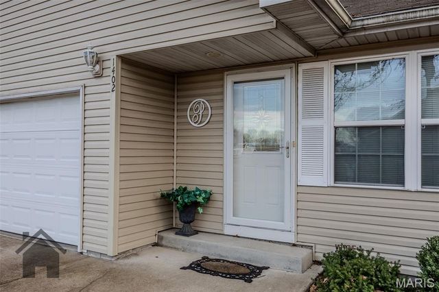 1402 Raspberry Drive, Lebanon, MO 65536