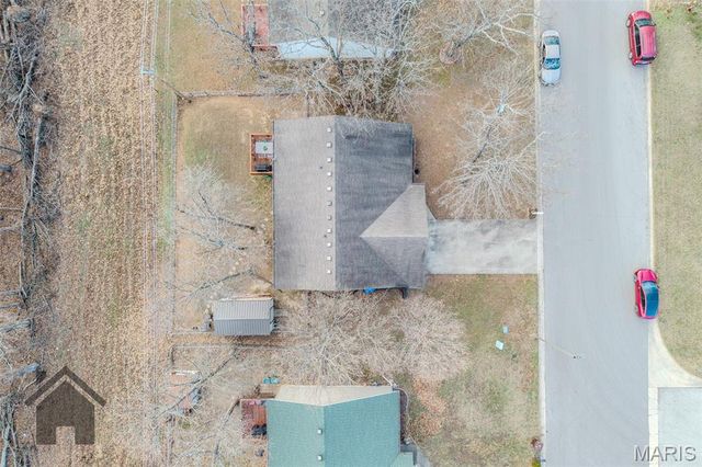 1402 Raspberry Drive, Lebanon, MO 65536