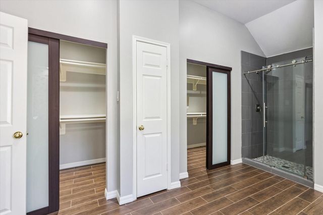 2006 Ravens Crest Drive, Sugar Land, TX 77478