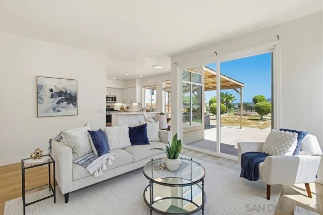 7634 Trailbrush, San Diego, CA 92126