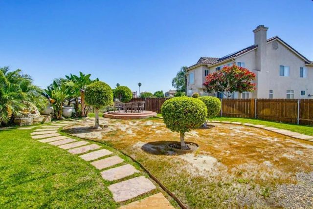 7634 Trailbrush, San Diego, CA 92126