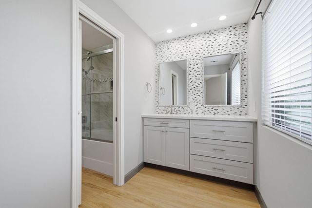 7447 Cambridge Street 65, Houston, TX 77054