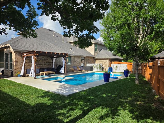 2842 Walnut Crest Drive, Katy, TX 77494
