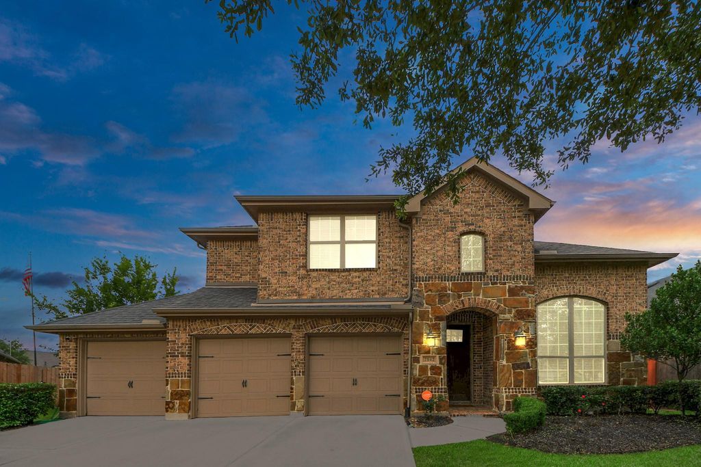2842 Walnut Crest Drive, Katy, TX 77494