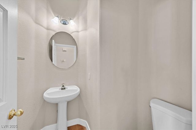 10401 Turning Leaf Avenue, Las Vegas, NV 89129