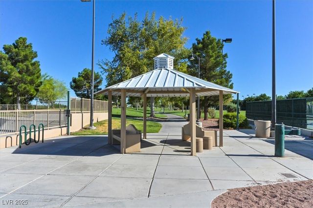 10401 Turning Leaf Avenue, Las Vegas, NV 89129