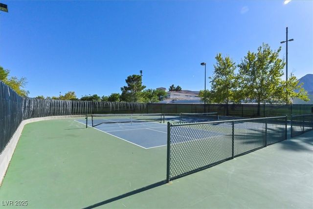 10401 Turning Leaf Avenue, Las Vegas, NV 89129